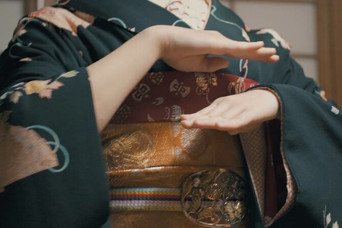 Kyoto Gion Cultural Walk & Geisha Show with Dining Options - Walking through Gion for 90 minutes
