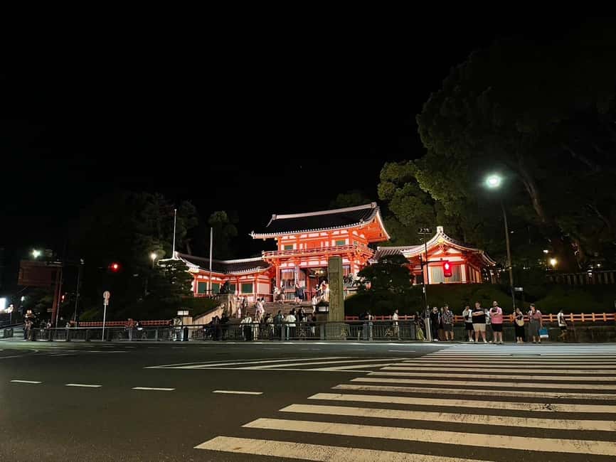 Kyoto: Gion & Geisha District Night Time Walking Tour - Starting near Yasaka Shrine