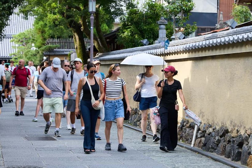 Kyoto: Gion Geisha District Walking Tour and Hidden Gems - Key points at a glance