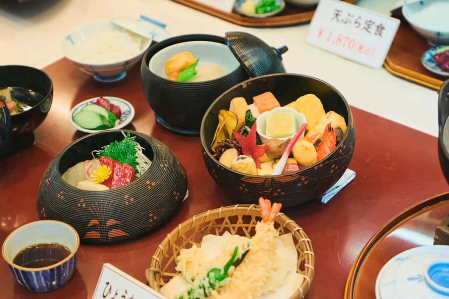 Kyoto: Gion Hidden Gems & Geisha Culture Tour - What the guides do best