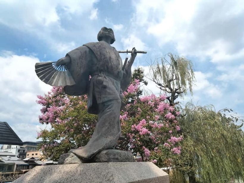 Kyoto: Gion Highlights & Hidden Treasures Guided Tour - Key points to know before booking