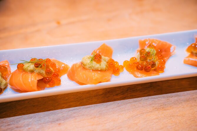 Kyoto: Gion Local Food Tour (Taste 15 Dishes) - What the guides add to the evening