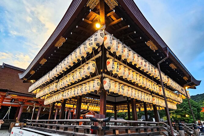 Kyoto Gion Night Walk & Geisha District Guided Tour - Small groups, private upgrades, and guide fit