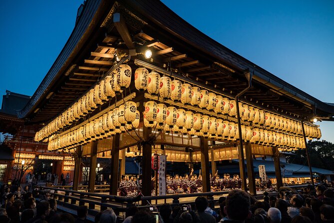 Kyoto Gion Night Walk & Geisha District Guided Tour - Timing, weather, and what to carry