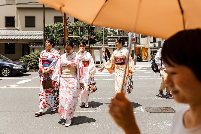 Kyoto Gion Private Tour with a Local Guide – Geisha District - Gion, where architecture carries the story