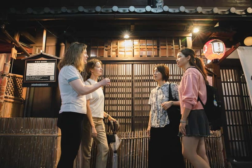 Kyoto: Gion World of the Geisha Guided Walking Tour - Why Gion makes a good walking tour