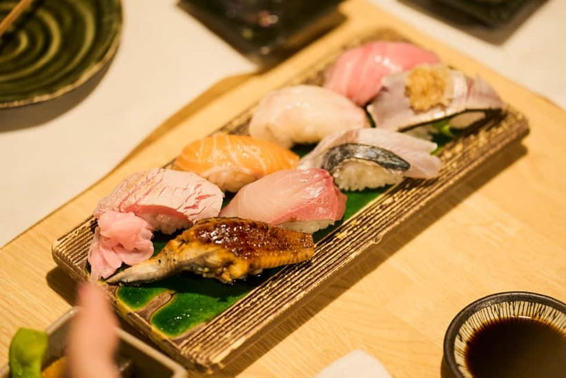 Kyoto: Guided Food Tour with 12 Dishes & 3 Drinks - Group size, pace, and access