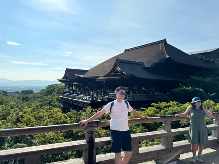 Kyoto: Guided Tour in UNESCO Site, Kiyomizu-dera - 90 Min. - Meeting your guide at Nio-mon