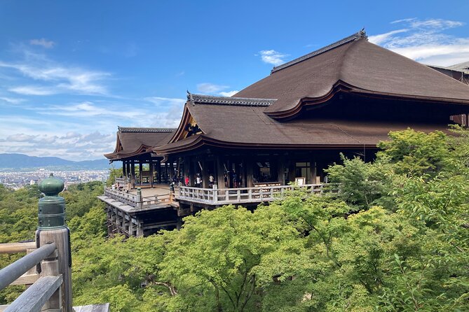 Kyoto Guided Walking Tour Highlight of Kiyomizu & Fushimi Inari - Key points at a glance