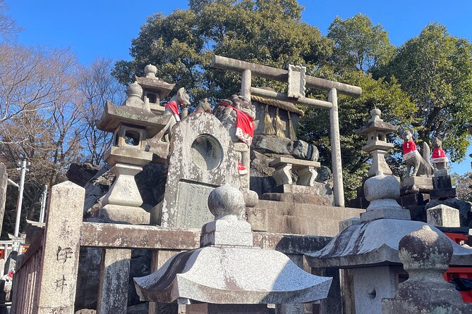 Kyoto Guided Walking Tour: Secret Zen Garden and Fushimi Inari - Kumataka Shrine and the quieter side of Fushimi Inari