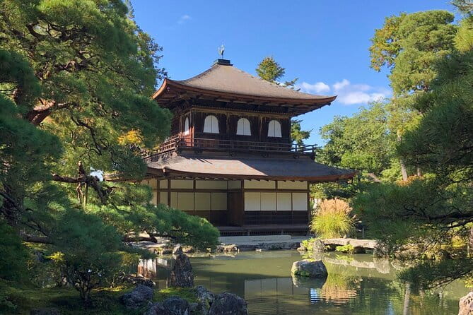 Kyoto Heritage Run - Venture through historical Kyoto landmarks - Gion, the Shirakawa area, and the final riverside stretch
