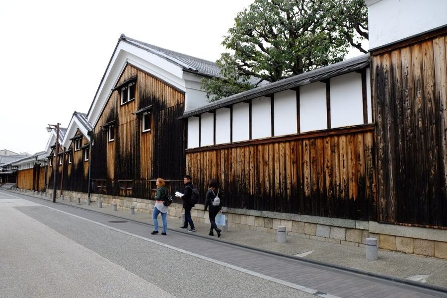 Kyoto: Insider Sake Brewery Tour with Sake and Food Pairing - Food pairing shows why sake changes at the table