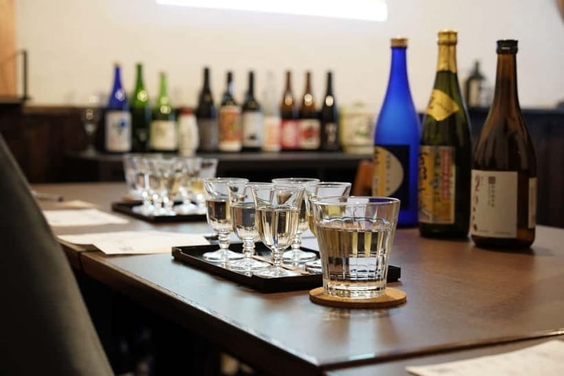 Kyoto: Insider Sake Experience with 7 Tastings and Snacks - What $66 buys you in practical terms