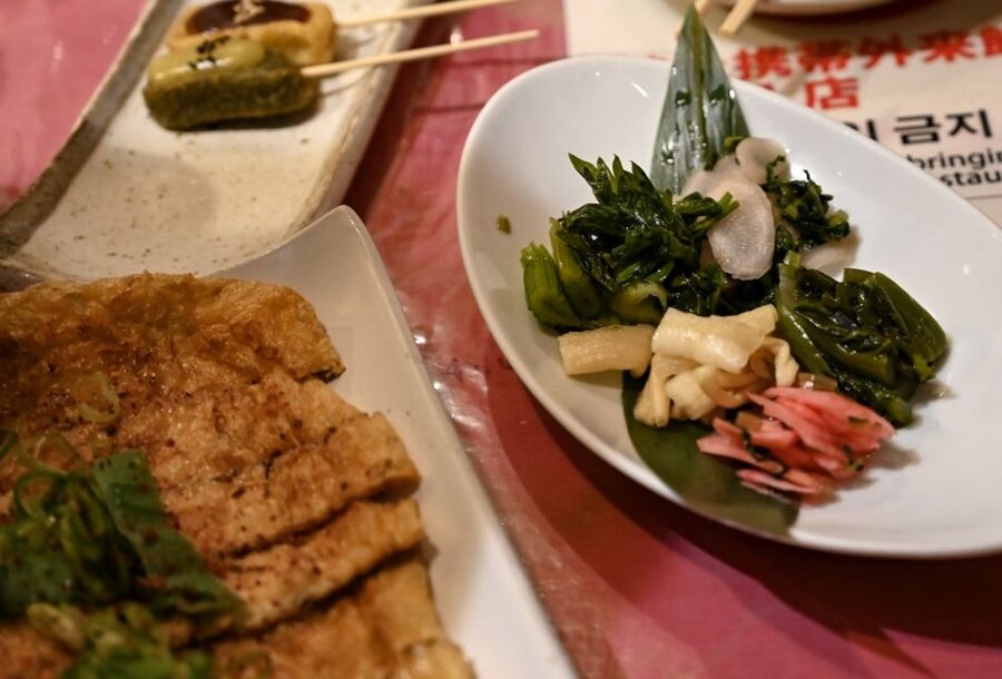 Kyoto: Izakaya Food Tour with Local Guide - A good choice for food-curious first-time visitors
