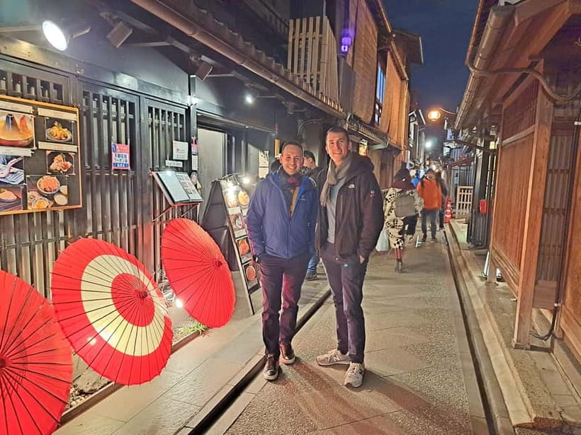 Kyoto: Izakaya Nightlife Tour with Local Guide - The first hour: food, drinks, and local ordering help