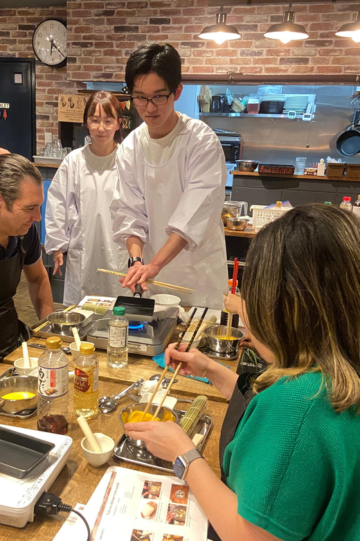 Kyoto: Japanese Washoku Bento Small Group Cooking Class - What the chefs add to the experience
