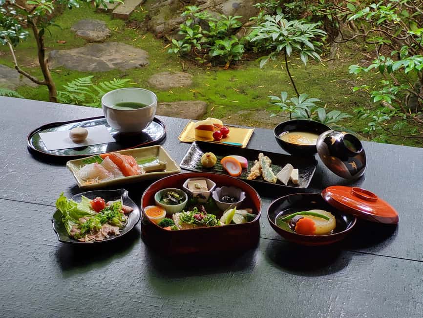 Kyoto: Kaiseki Dinner at a Historical Townhouse - A guided look before the meal