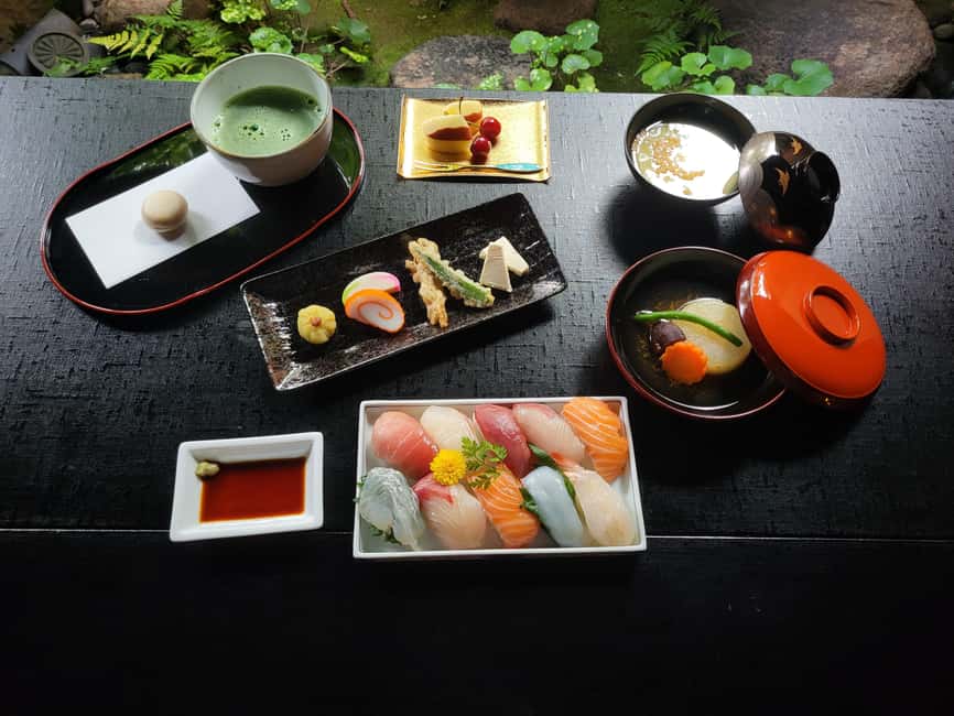 Kyoto: Kaiseki Dinner at a Historical Townhouse - Timing your visit around the holidays
