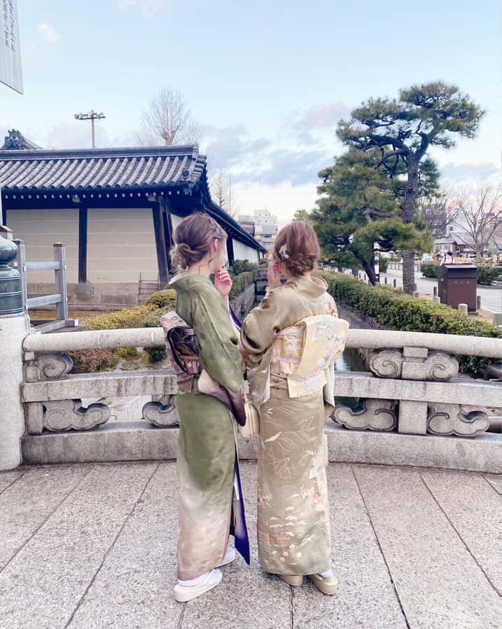 Kyoto: Kimono Rental Traditional Experience at Wargo in Gion - Taking your kimono into Gion