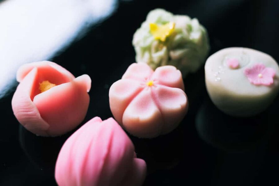 Kyoto: Kimono Tea Ceremony at Orizuruya Gion - Keeping the kimono on for Gion