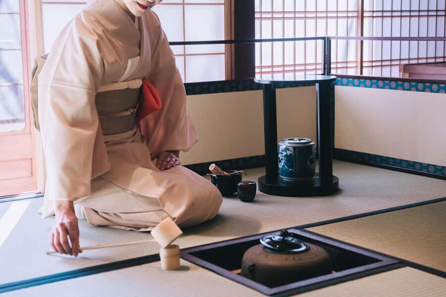 Kyoto: Kimono Tea Ceremony at Orizuruya Gion - What the 90-minute schedule includes