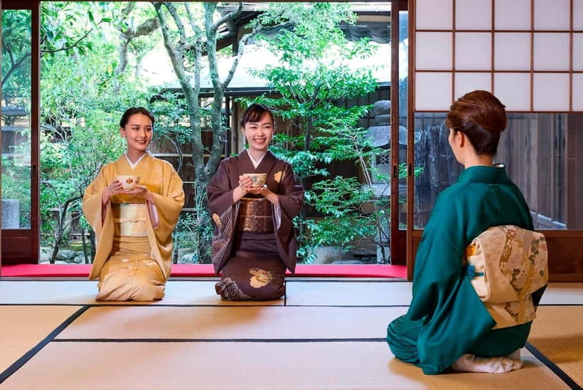 Kyoto: Kimono Tea Ceremony with Matcha and Sweet - Choosing a Kimono Before the Tea Room