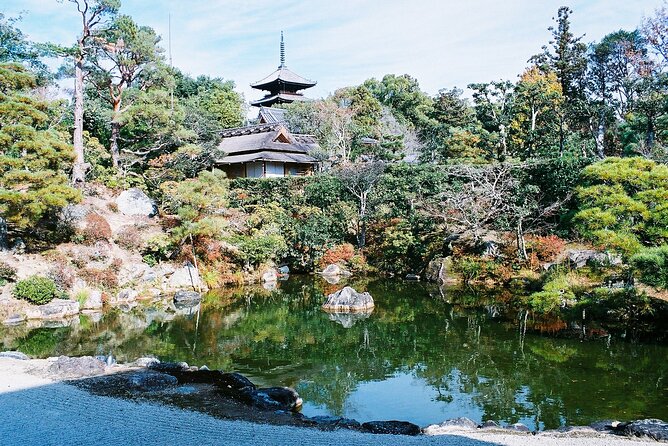 Kyoto: Kinkaku-ji Temple & Serene Garden Guided Tour with Tickets - Who should book this experience?