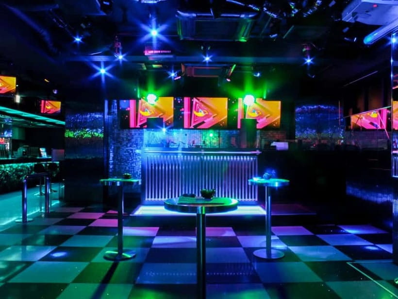 Kyoto: KITSUNE Nightclub Admission Ticket with Drink - Drinks and the foreign visitor pricing