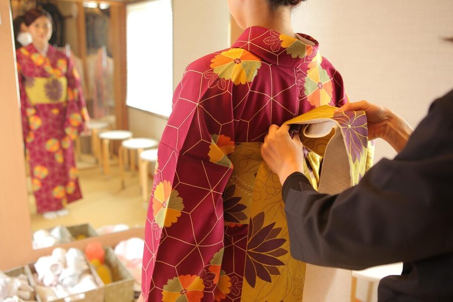 Kyoto : Kiyomizu-dera Temple : kimono and Indoor photo shoot - What makes the Higashiyama setting useful