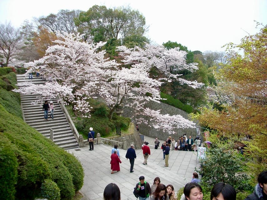 Kyoto: Kiyomizudera, Higashiyama and Yasaka Discovery Tour - Why this Kyoto walking route works