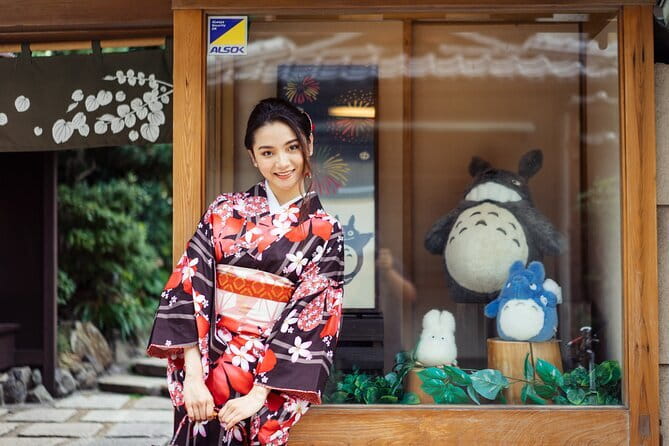 Kyoto Kiyomizudera Kimono Dressing with Hairstyle | Photoshoot - Who will enjoy this Kyoto kimono experience?