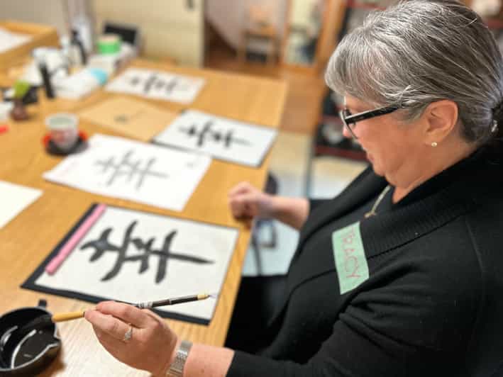 Kyoto: Local Home Visit and Japanese Calligraphy Class - A local home visit near Nijo Castle