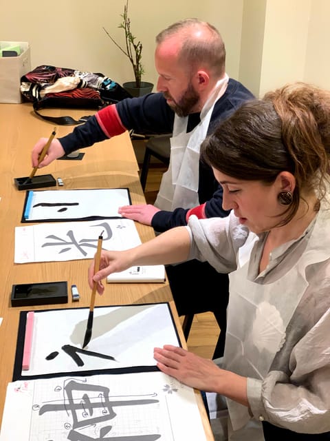 Kyoto: Local Home Visit and Japanese Calligraphy Class - Who will enjoy this most