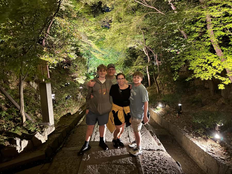 Kyoto Magic Night Walk: Gion & Fushimi Inari(Private Option) - Photos, restaurant advice, and helpful extras