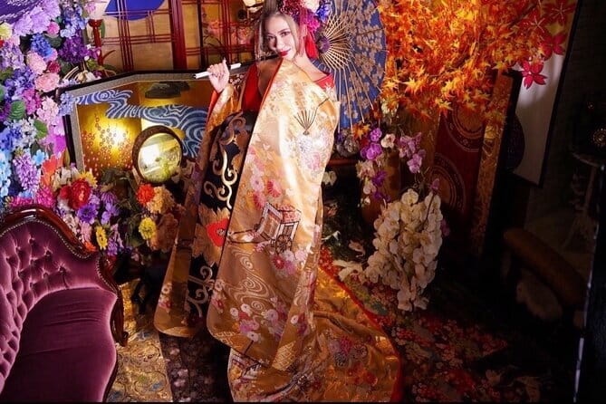 Kyoto Magical Night English Tour: Gion & Fushimi Inari Shrine - Yasaka Pagoda and Kyoto’s old stone lanes