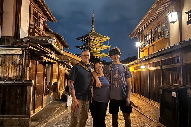 Kyoto Magical Night English Tour: Gion & Fushimi Inari Shrine - Nene-no-Michi and the quieter side of Higashiyama