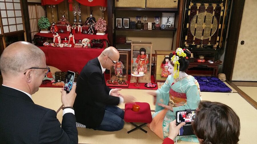 Kyoto: Maiko Happy Hour at a Historic Machiya - Should you book the Maiko Happy Hour?