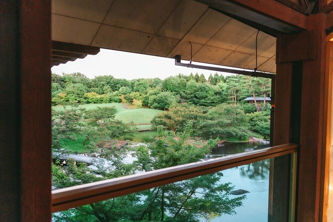 Kyoto: Matcha & Traditional Japanese Music Immersive Experience - Your hands-on turn with the koto