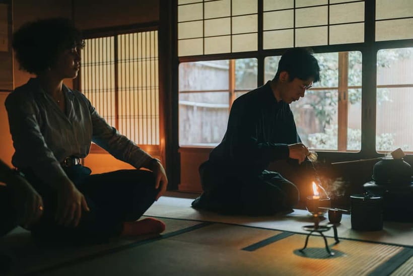 Kyoto: Mindful Tea Ceremony in 100-Year-Old Teahouse - Entering Oboro’s candlelit teahouse