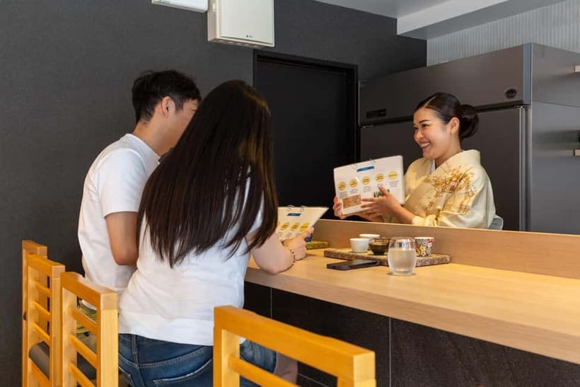 Kyoto: Newly Opened Sake Tasting - Sanjo Chasuian - Tasting eight sakes, from welcome drink to final pour