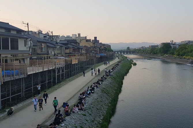Kyoto Nighttime All-Inclusive Eats and Streets, Gion and Beyond - Which guides may lead the evening