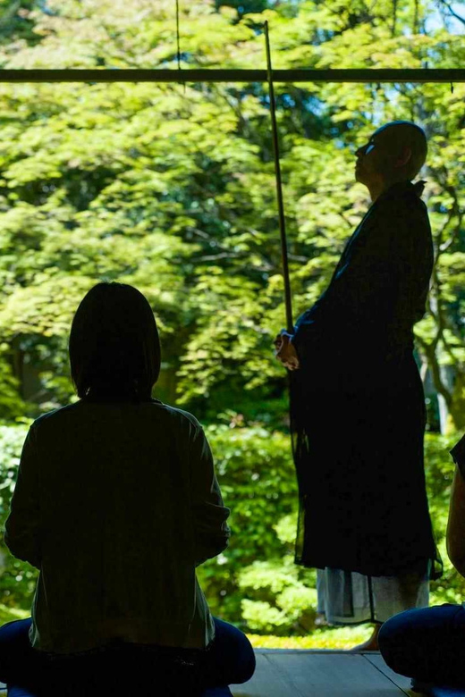 Kyoto: Nighttime Zen Meditation and Matcha Tea Experience - How the language support works