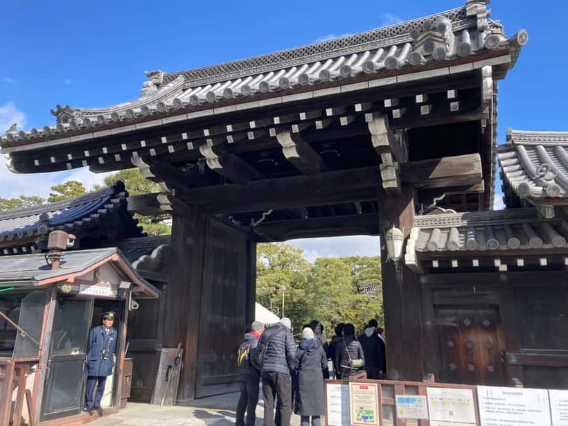 Kyoto: Nijo Castle and Kyoto Imperial Palace Guided Tour - What the Imperial Palace gardens add
