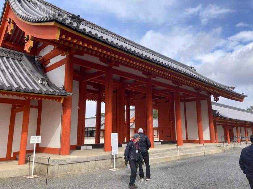 Kyoto: Nijo Castle and Kyoto Imperial Palace Guided Tour - Walking from the palace toward Nijo Castle
