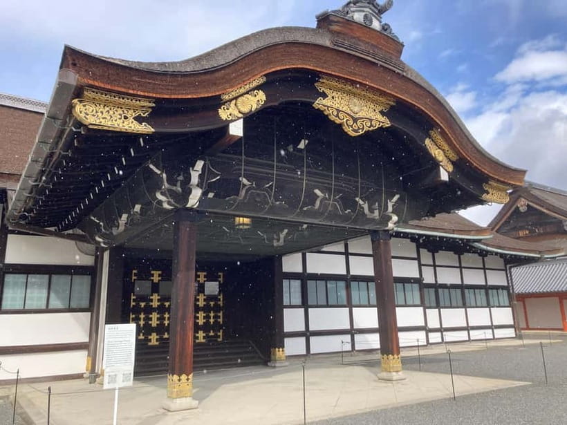 Kyoto: Nijo Castle and Kyoto Imperial Palace Guided Tour - Who should book this tour