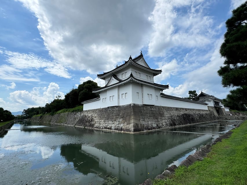 Kyoto: Nijo Castle & Gardens 2-Hour Guided Tour - The final 20 minutes through the gardens
