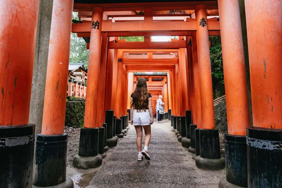 Kyoto: Nijo Castle, Kiyomizu & Fushimi Inari Guided Tour - Starting at Hotel Keihan Kyoto Grande