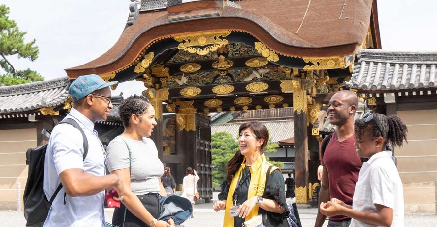Kyoto: Nijo-jo Castle and Ninomaru Palace Guided Tour - Karamon Gate, the entrance to the Ninomaru