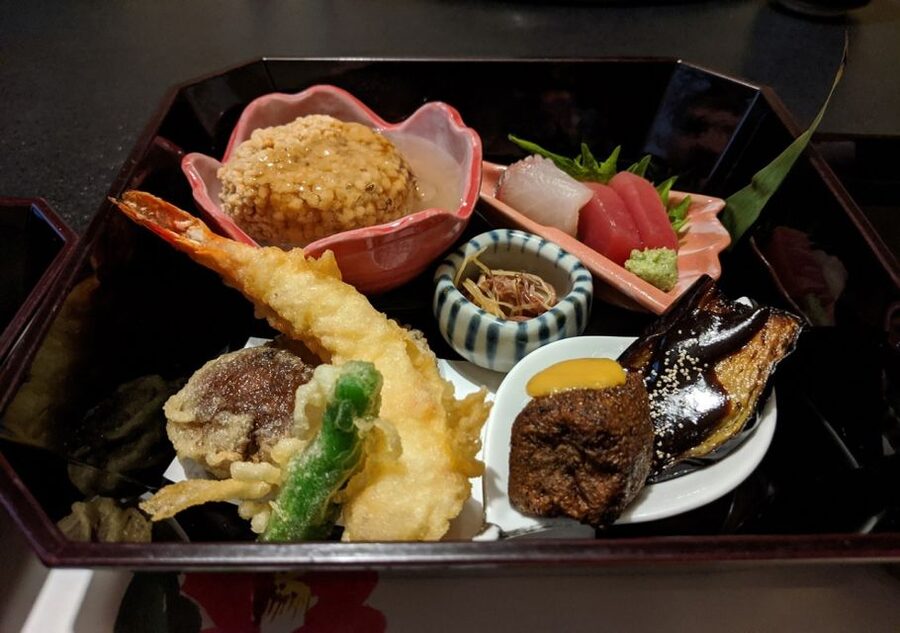 Kyoto: Nishiki Market Food Tour - Shopping time for tea, snacks, and ingredients