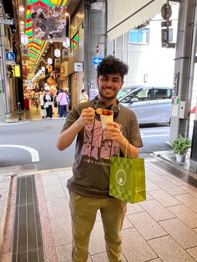 Kyoto: Nishiki Market Food Tour with Local Guide - What the food stops reveal about Kyoto